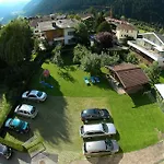 Hotel Garni Jennewein Mayrhofen