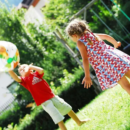 Hotell Garni Jennewein 3*