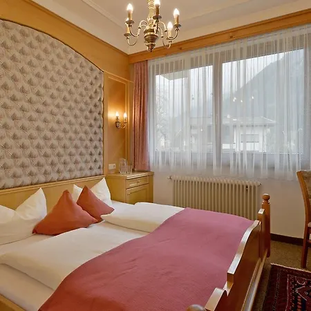 Hotel Garni Jennewein Mayrhofen