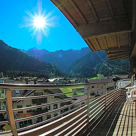 Hotel Garni Jennewein 3*
