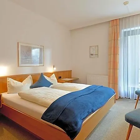 Garni Jennewein Hotel 3*
