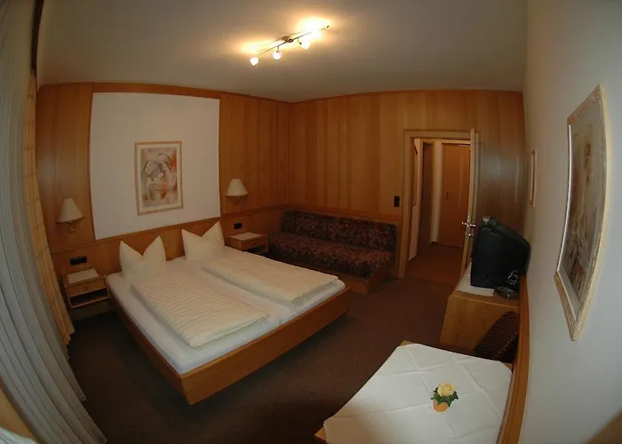 Ξενοδοχείο Garni Jennewein Mayrhofen